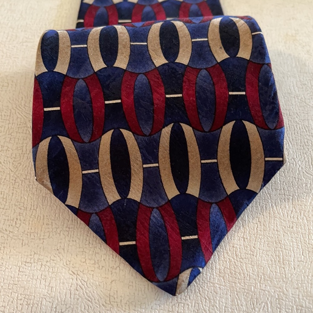 Daniel Hechter Navy Tie 100% Silk Made in Italy